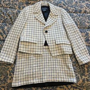 Club Monaco blazer. Size: M